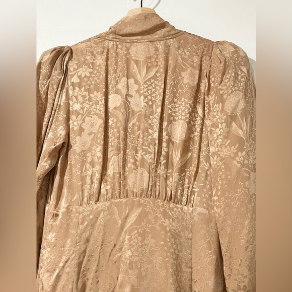 Aritzia Silk Le Fou Wilfred Mambo Dress‎ in Stockings Beige 2 - Picture 9 of 12